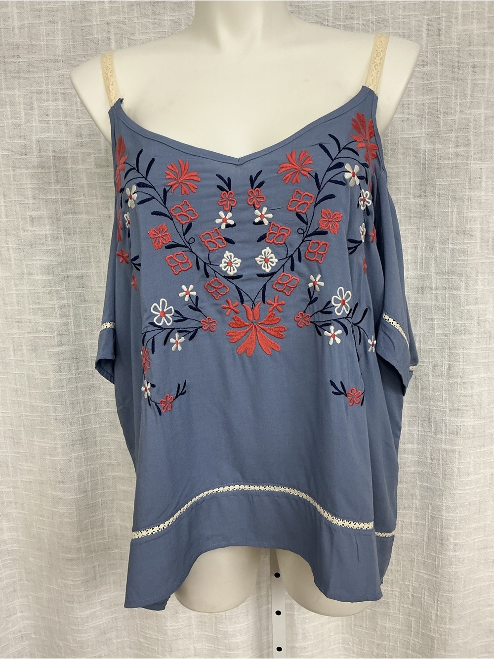 Eyeshadow Blue Cold-Shoulder Embroidered Tunic with Red and White Floral
